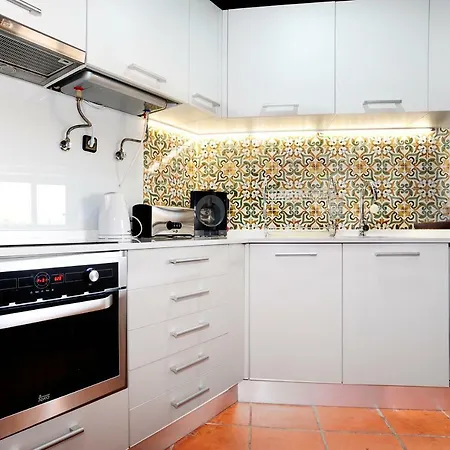 Sunset Balcony In - Checkinhome